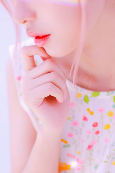 小莹客厅激情46章至50章视频